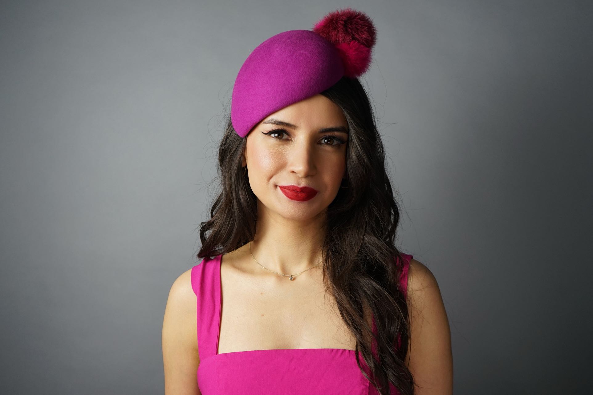 Fuchsia Dolce – Pink Pom Pom Fascinator